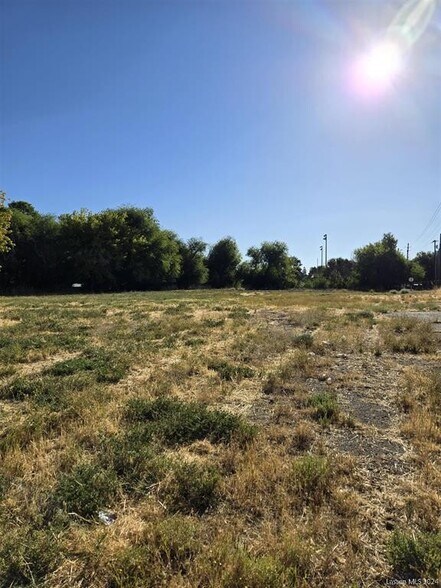 More Photos Of 1107 Main St, Susanville Land For Sale