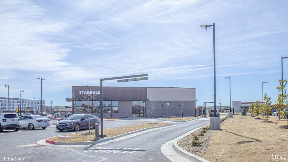 More Photos Of 945 Amity rd, Conway General Retail For Sale