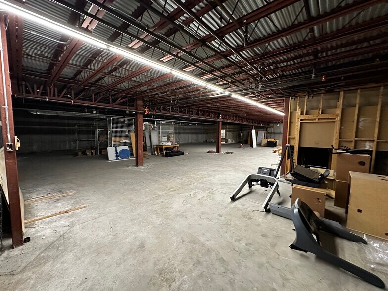 More Photos Of 93 Stafford St, Worcester Office For Lease