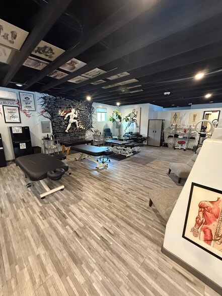 More Photos Of 4011-4031 Avati Dr, San Diego Storefront For Lease