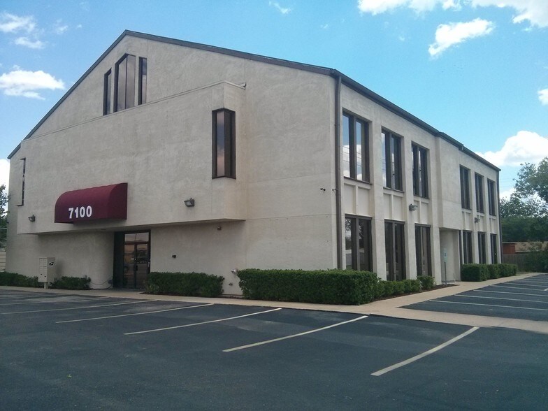 More Photos Of 7100 Blvd 26, Richland Hills Office For Sale