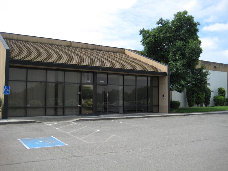Primary Photo Of 1700 Enterprise Blvd, West Sacramento Warehouse For Lease