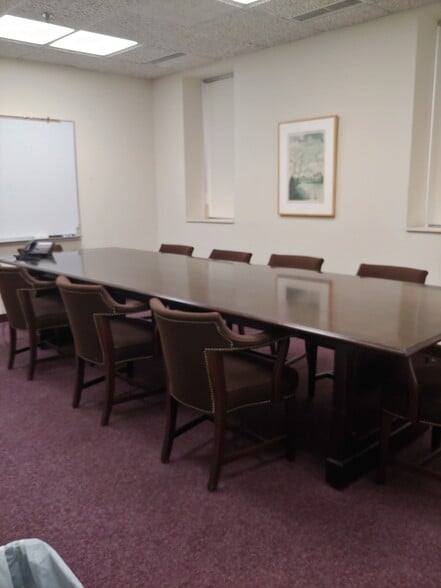 More Photos Of 30 E 1st Ave, Lexington Office For Lease