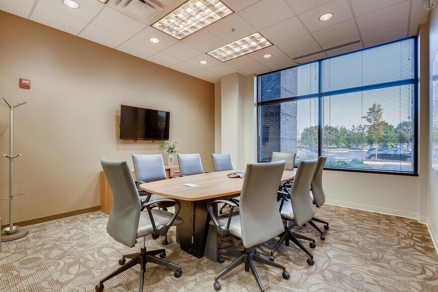 More Photos Of 6500 Emerald Pky, Dublin Coworking Space