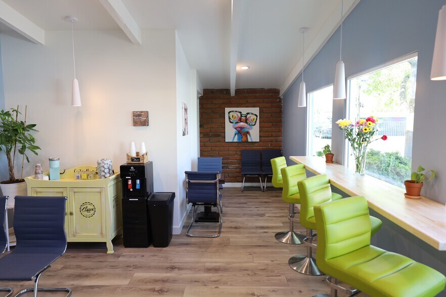 More Photos Of 214 E Monterey Way, Phoenix Medical For Lease