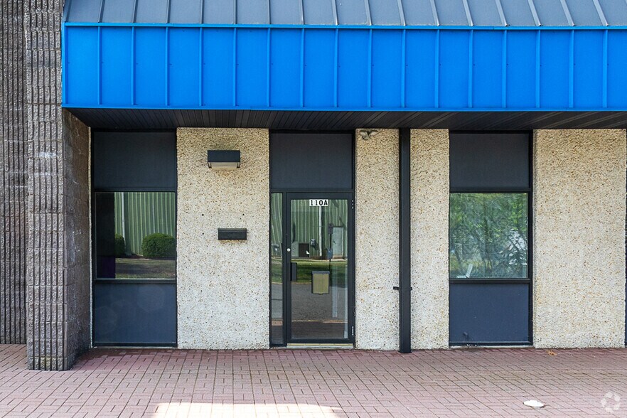 More Photos Of 45 Everett Dr, Princeton Junction Light Distribution For Lease