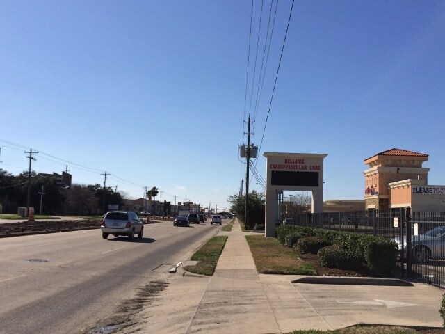 More Photos Of 12112 Bellaire Blvd, Houston Medical For Lease