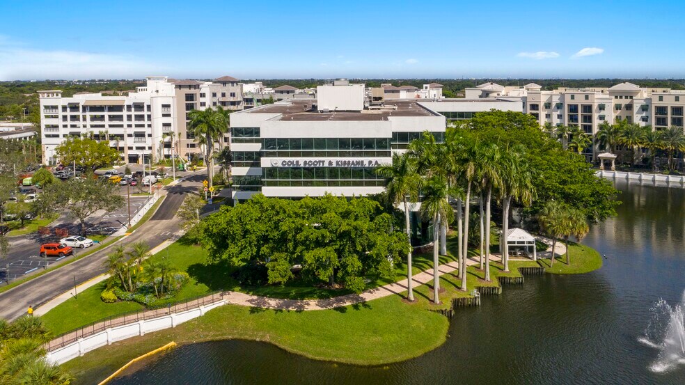 More Photos Of 600 N Pine Island Rd, Plantation Office For Lease