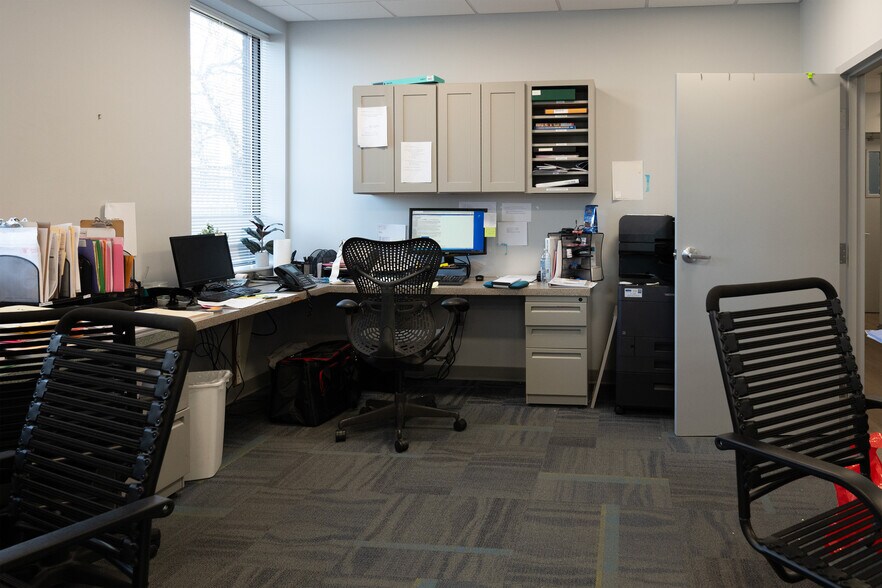 More Photos Of 571 Main St, Weymouth Medical For Lease