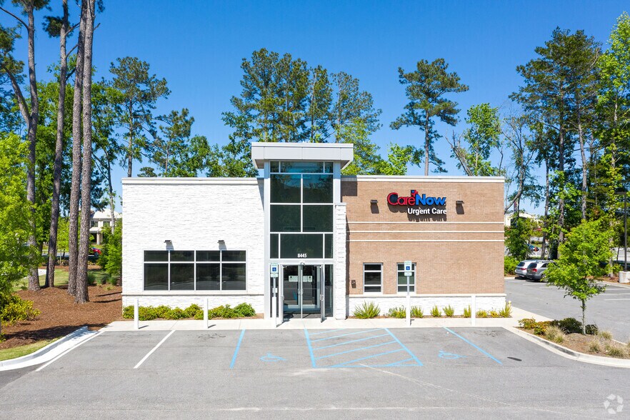 More Photos Of 8445 Dorchester Rd, North Charleston General Retail For Sale