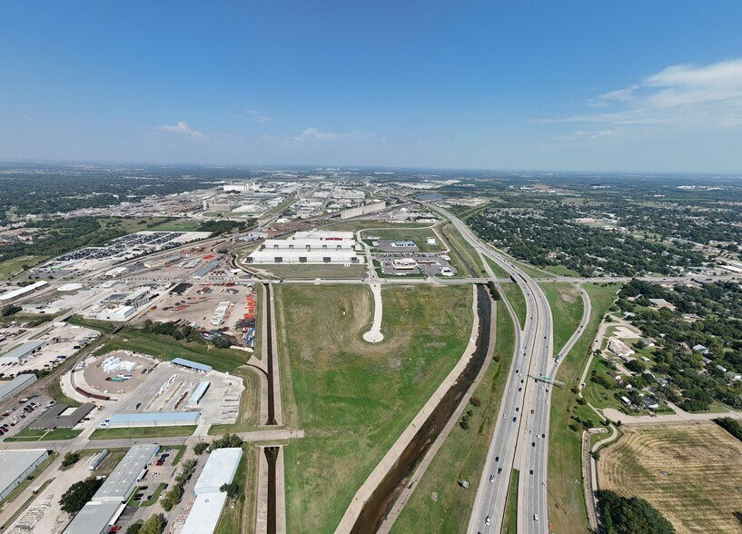 More Photos Of I 135 @ E. 21st St. N., Wichita Land For Sale