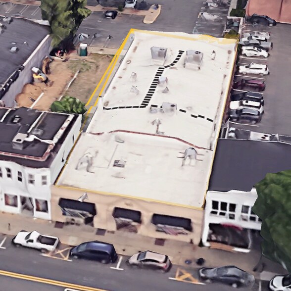More Photos Of 447 Broadway, Westwood Restaurant For Sale