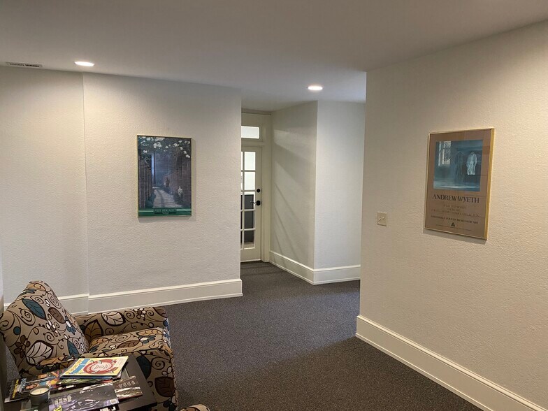 More Photos Of 795 Merrimon Ave, Asheville Freestanding For Lease