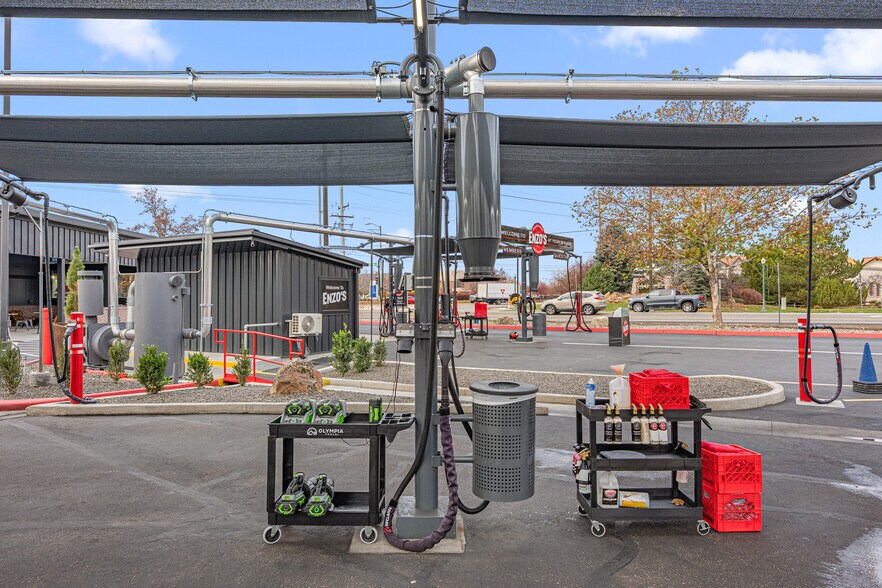 More Photos Of 10592 W State St, Boise Carwash For Sale