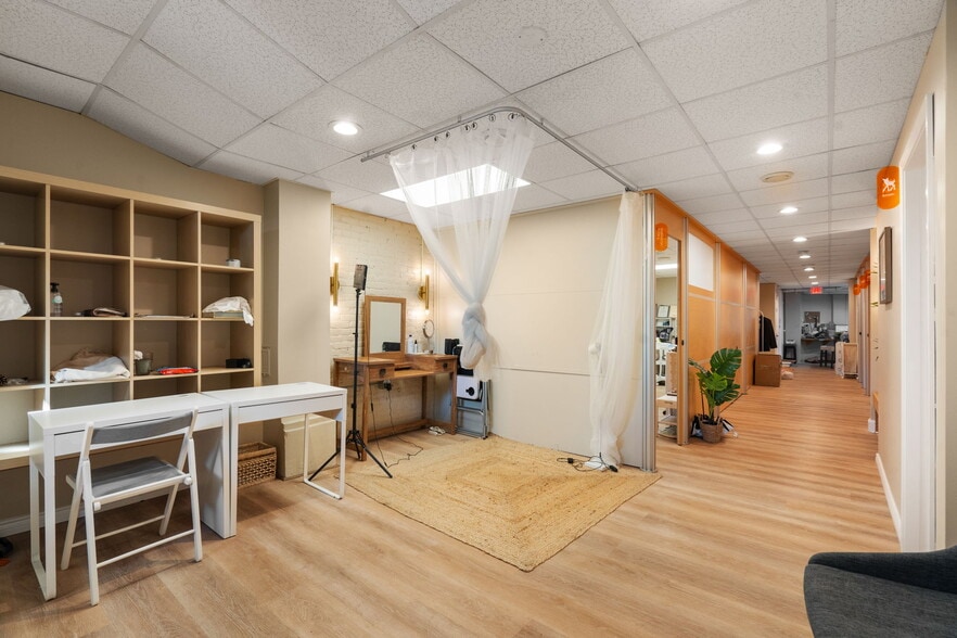 More Photos Of 1680 Beacon St, Brookline Apartments For Lease