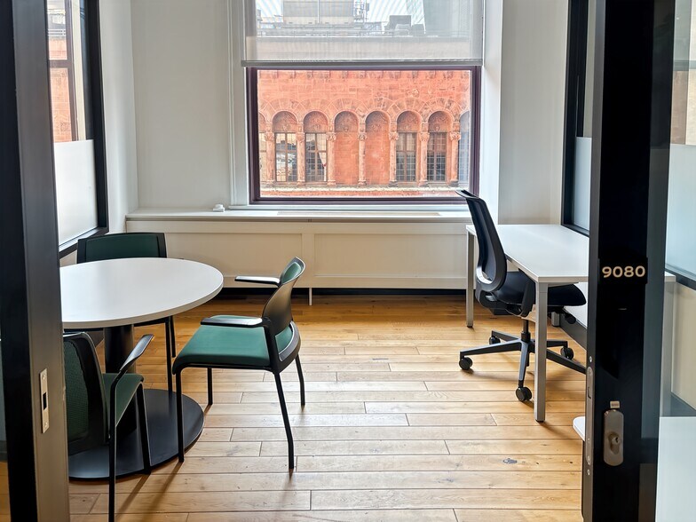 More Photos Of 5113 S Harper Ave, Chicago Coworking Space