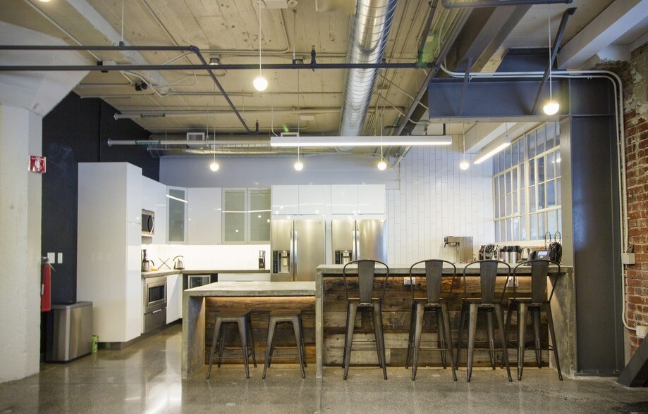 More Photos Of 1601-1651 Alhambra Blvd, Sacramento Office For Lease