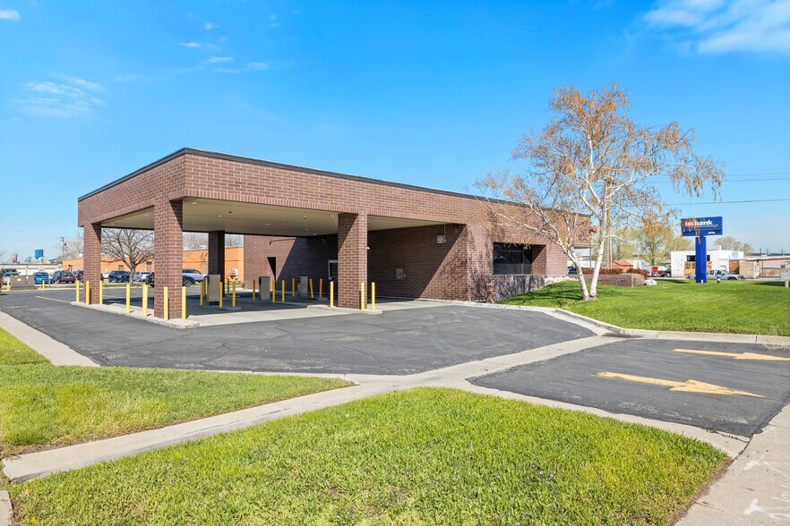 More Photos Of 2714 S 300 W, Salt Lake City Bank For Lease