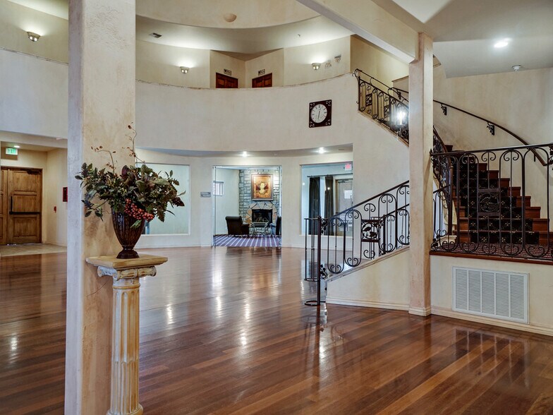 More Photos Of 2087 Broadway, Grand Junction Specialty For Sale