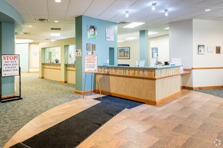 More Photos Of 2733 Wehrle Dr, Buffalo Medical For Lease