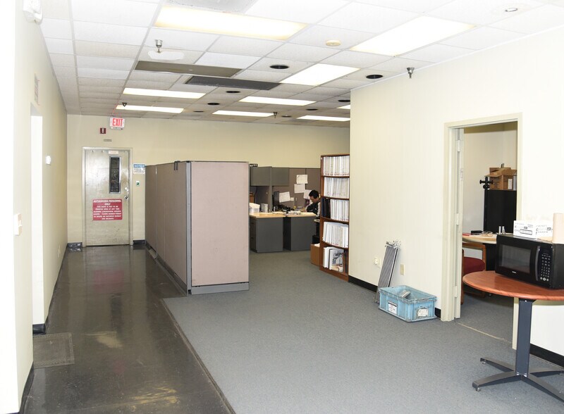 More Photos Of 2760 Gunter Park Dr, Montgomery Manufacturing For Sale