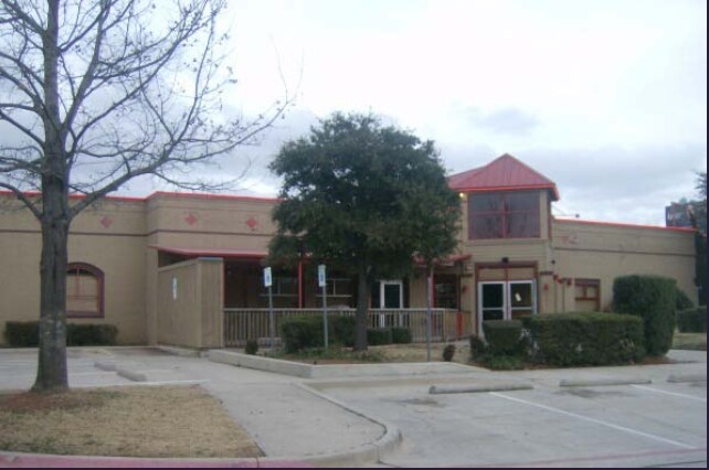 More Photos Of 10310 Lombardy Ln, Dallas Restaurant For Lease