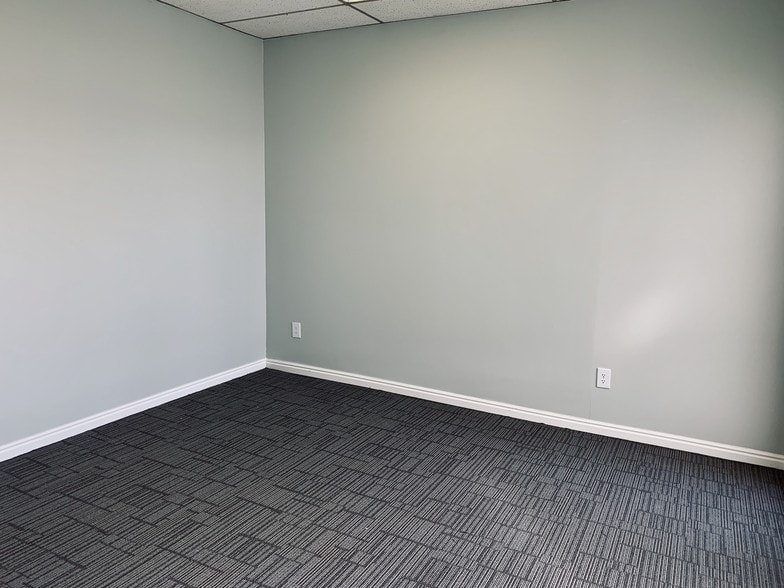 More Photos Of 837 S 500 W, Bountiful Office For Lease