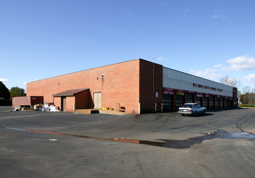 More Photos Of 4507 Nine Mile Rd, Richmond Auto Repair For Lease