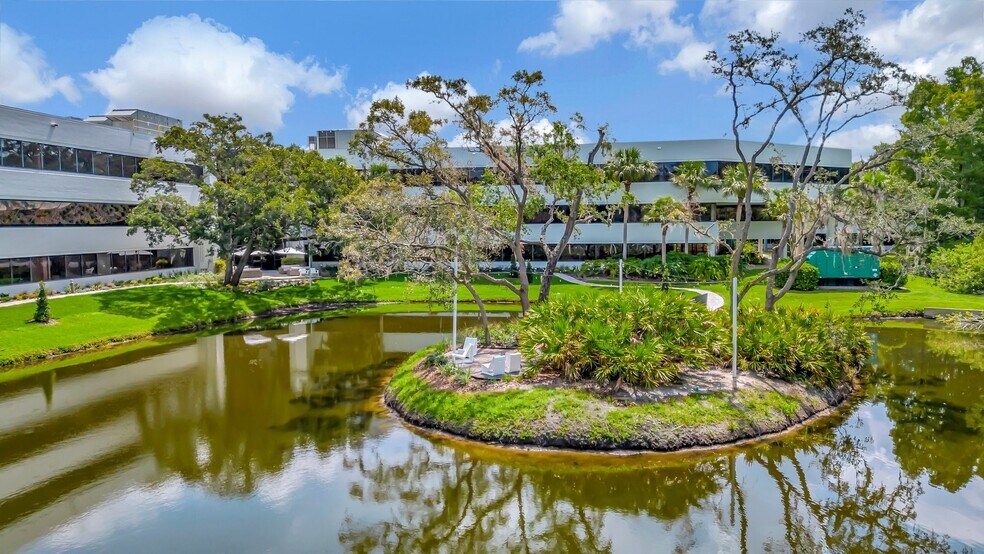 More Photos Of 4904 Eisenhower Blvd, Tampa Office For Lease