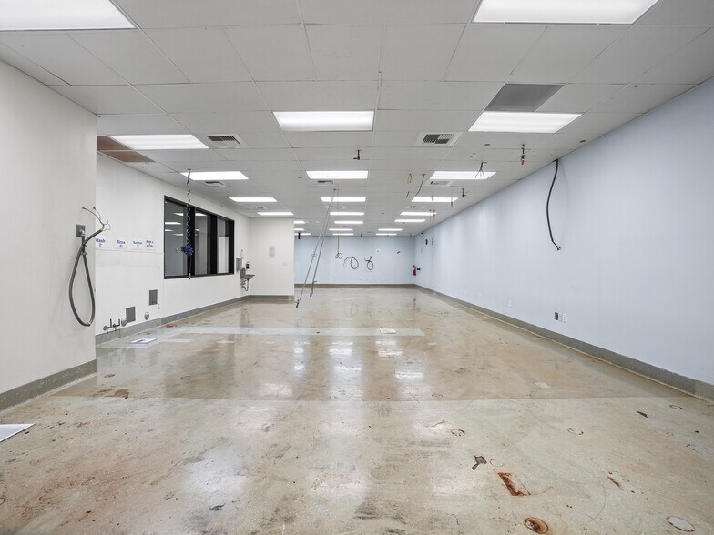 More Photos Of 400 E Arrow Hwy, San Dimas Office For Sale