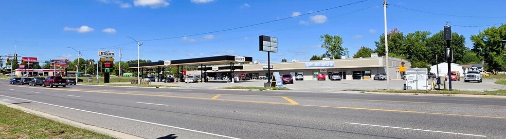 More Photos Of 3300 Broadway St, Mount Vernon Service Station For Lease