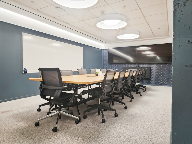 More Photos Of 2451 Crystal Dr, Arlington Coworking Space