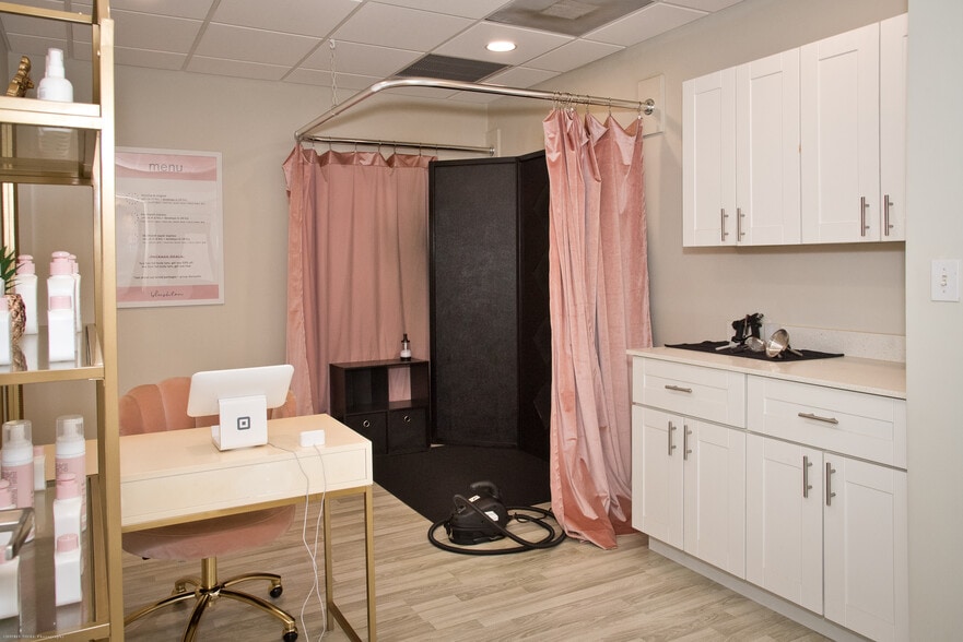 More Photos Of 85 SW 5th Ave, Delray Beach Office For Lease