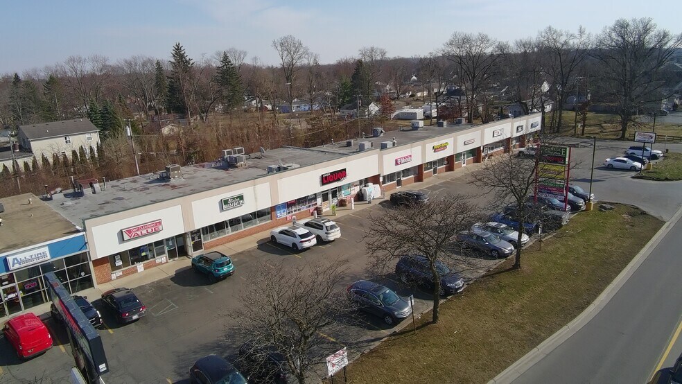More Photos Of 3141-3191 Union Lake Rd, Commerce Township Unknown For Lease