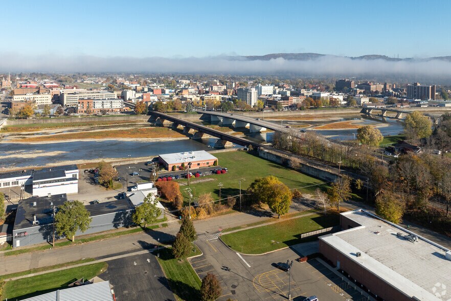 More Photos Of 299 S Main St, Elmira Freestanding For Lease