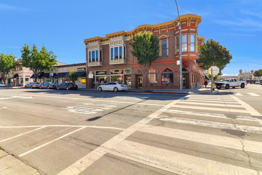 More Photos Of 449-455 San Benito St, Hollister Storefront Retail Office For Lease