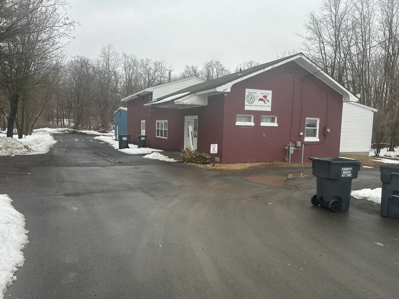 More Photos Of 122 1st Ave, Waterford Flex For Sale