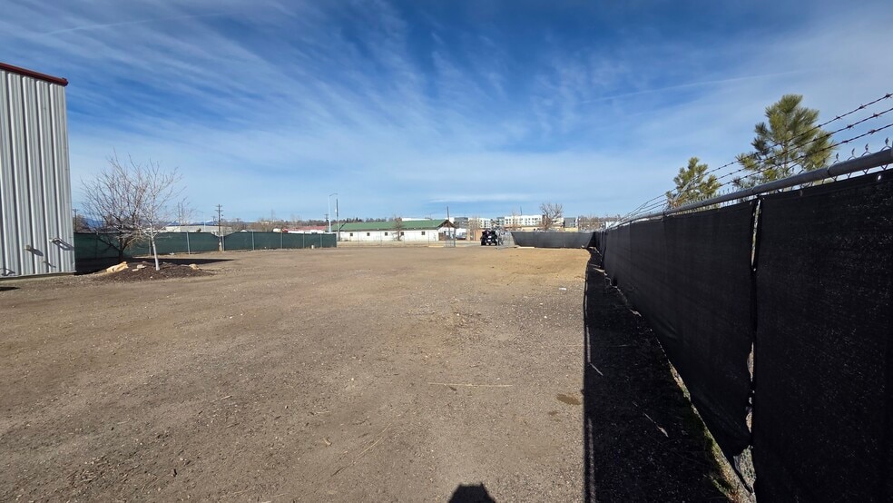 More Photos Of 126 S Main St, Longmont Warehouse For Lease