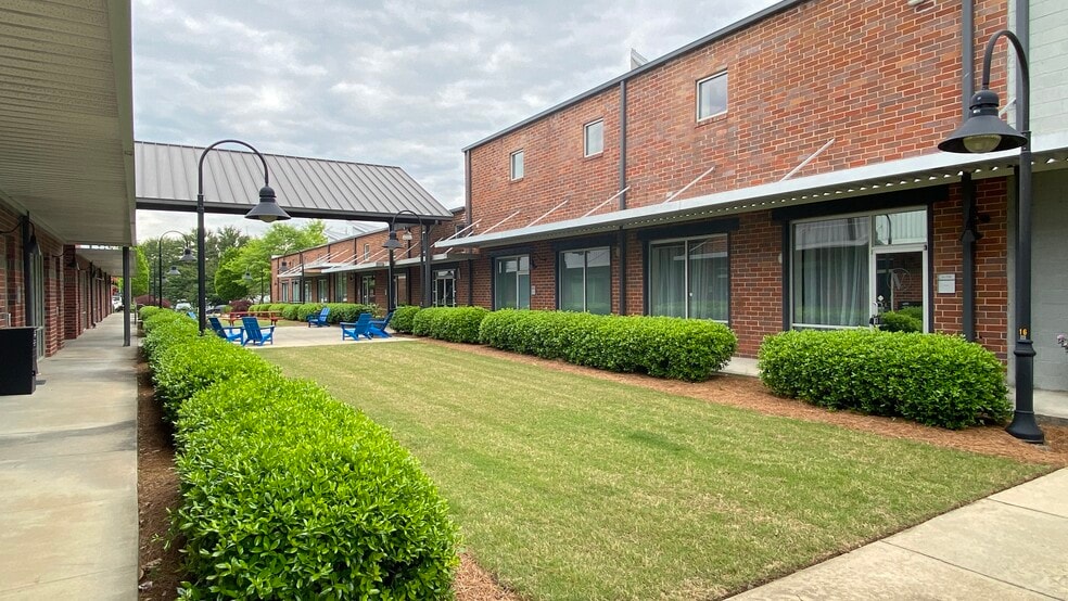 More Photos Of 1320 Ellsworth Industrial Dr, Atlanta Loft Creative Space For Sale