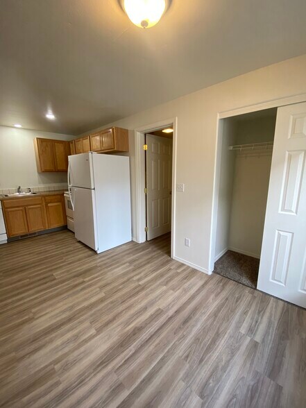 More Photos Of 2904 SW Juniper Ave, Redmond Multifamily For Sale