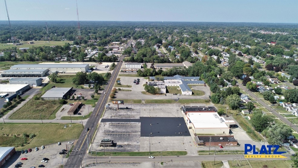 More Photos Of 876 E Midlothian Blvd, Youngstown Freestanding For Sale