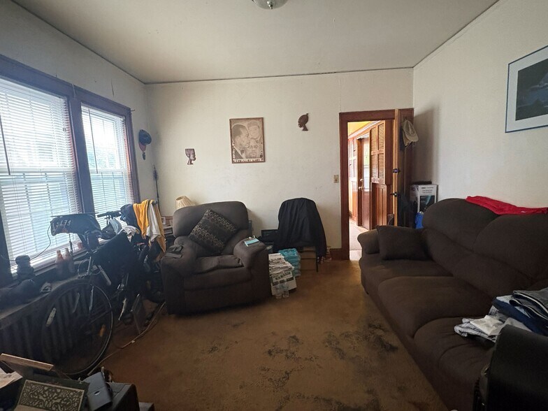 More Photos Of 287 Mrytle Ave, Albany Apartments For Sale