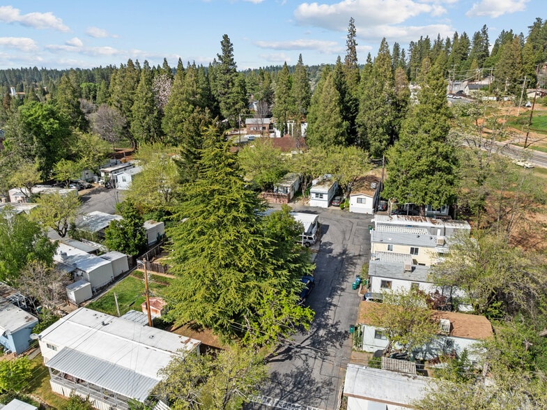 More Photos Of 639 Whiting St St, Grass Valley Manufactured Housing Mobile Home Park For Sale