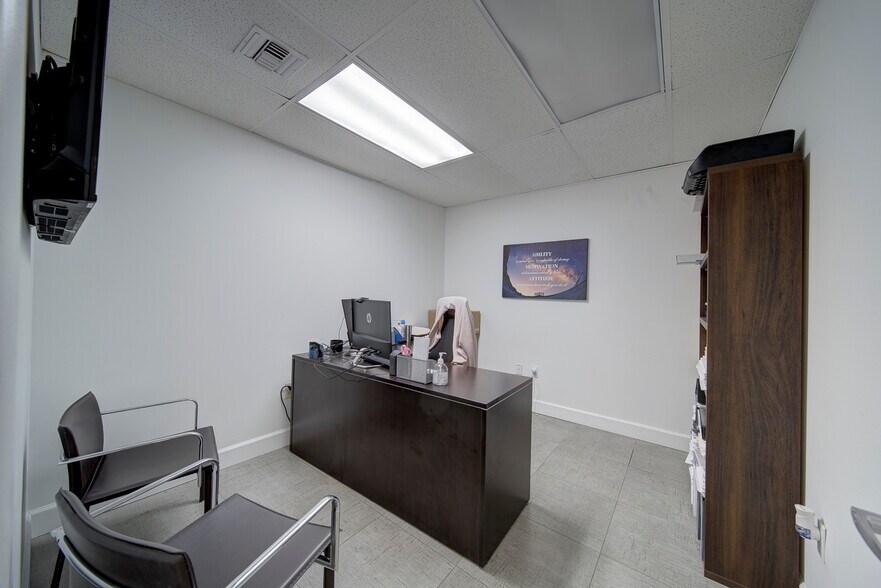 More Photos Of 2455 SW 27th Ave, Miami Medical For Lease