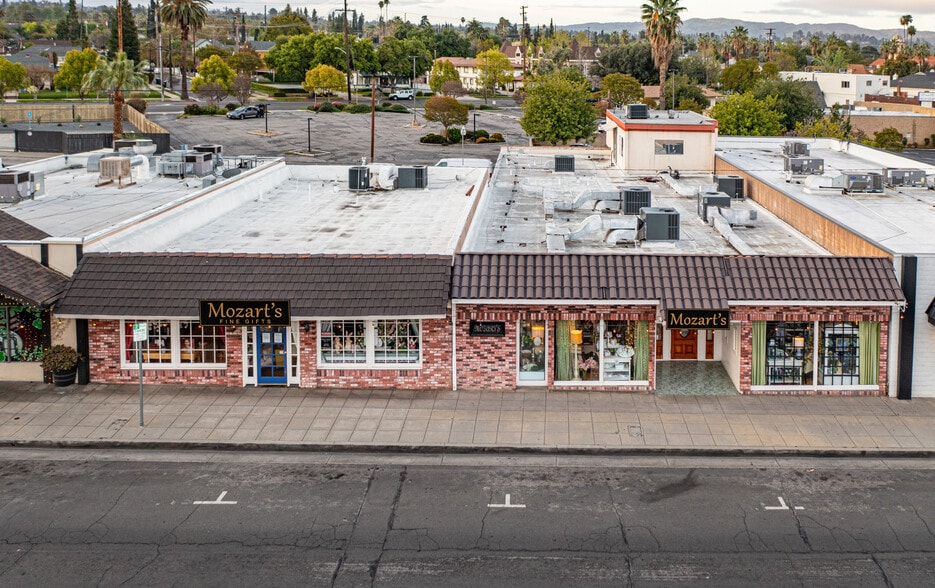 More Photos Of 218 E Citrus Ave, Redlands Storefront For Sale