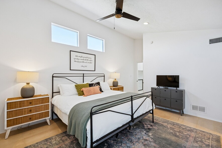 More Photos Of 10130 Billy Mitchell, McKinney Specialty For Sale