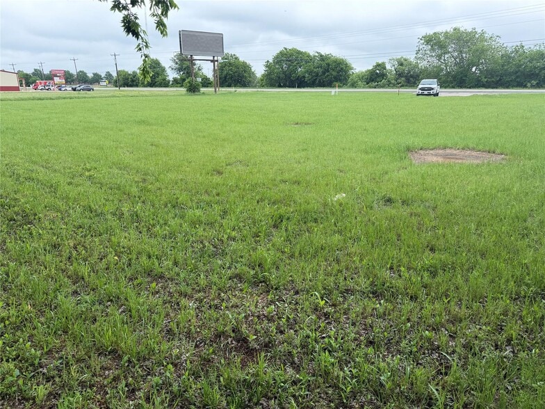 More Photos Of 1520 Weatherford Hwy, Granbury Land For Sale