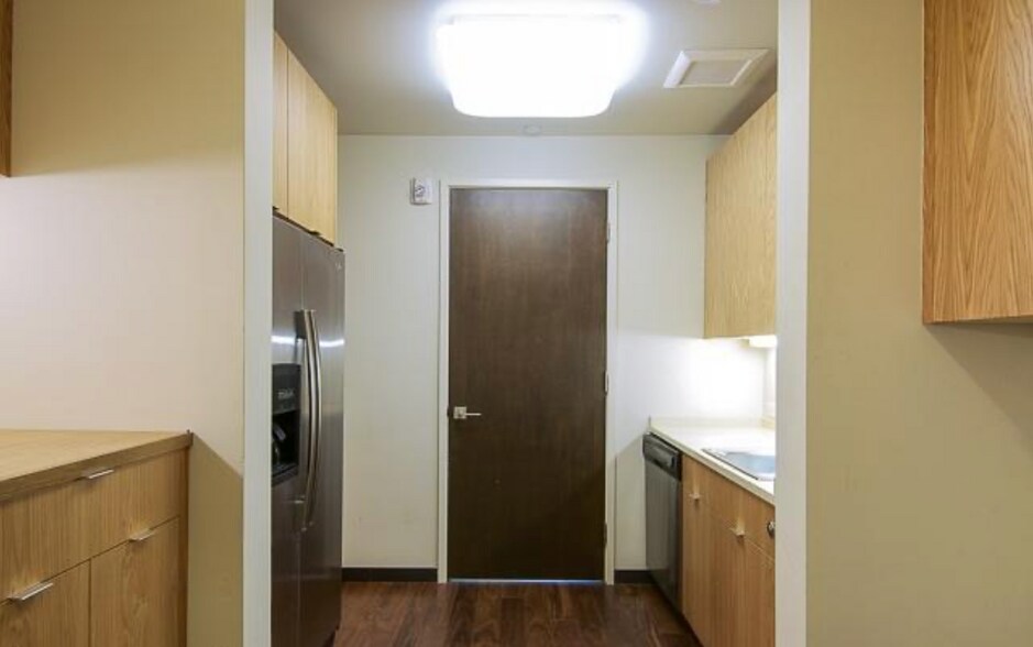 More Photos Of 625 E Main St, Aspen Office For Sale