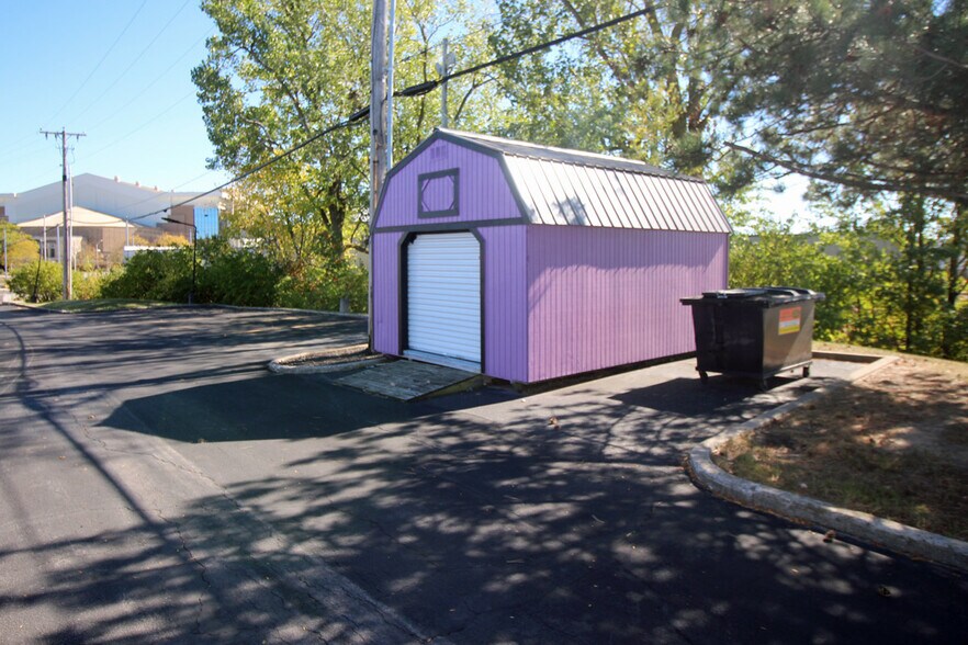 More Photos Of 930 E Coliseum Blvd, Fort Wayne Restaurant For Sale