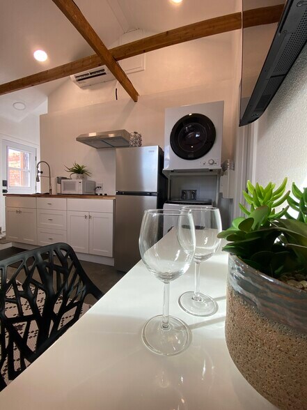 More Photos Of 99 Bartlett St, Reno Apartments For Sale